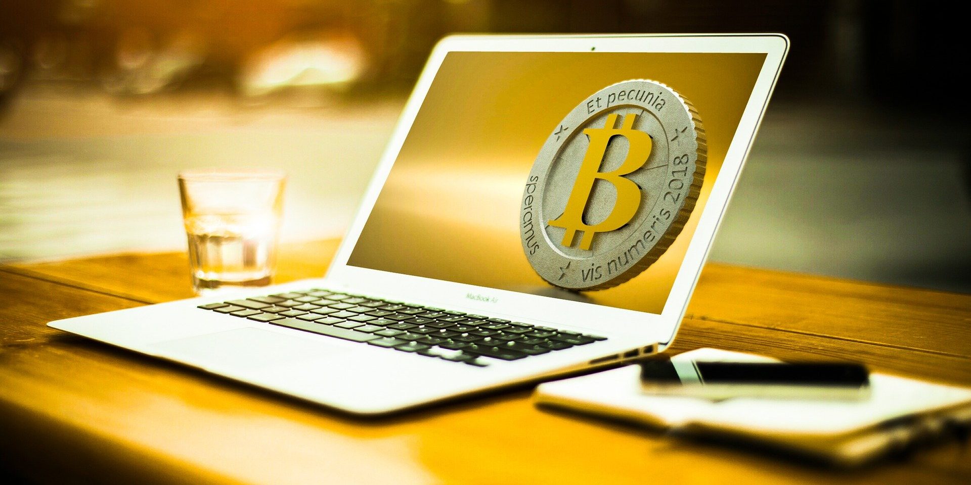 bitcoin-3090250_1920