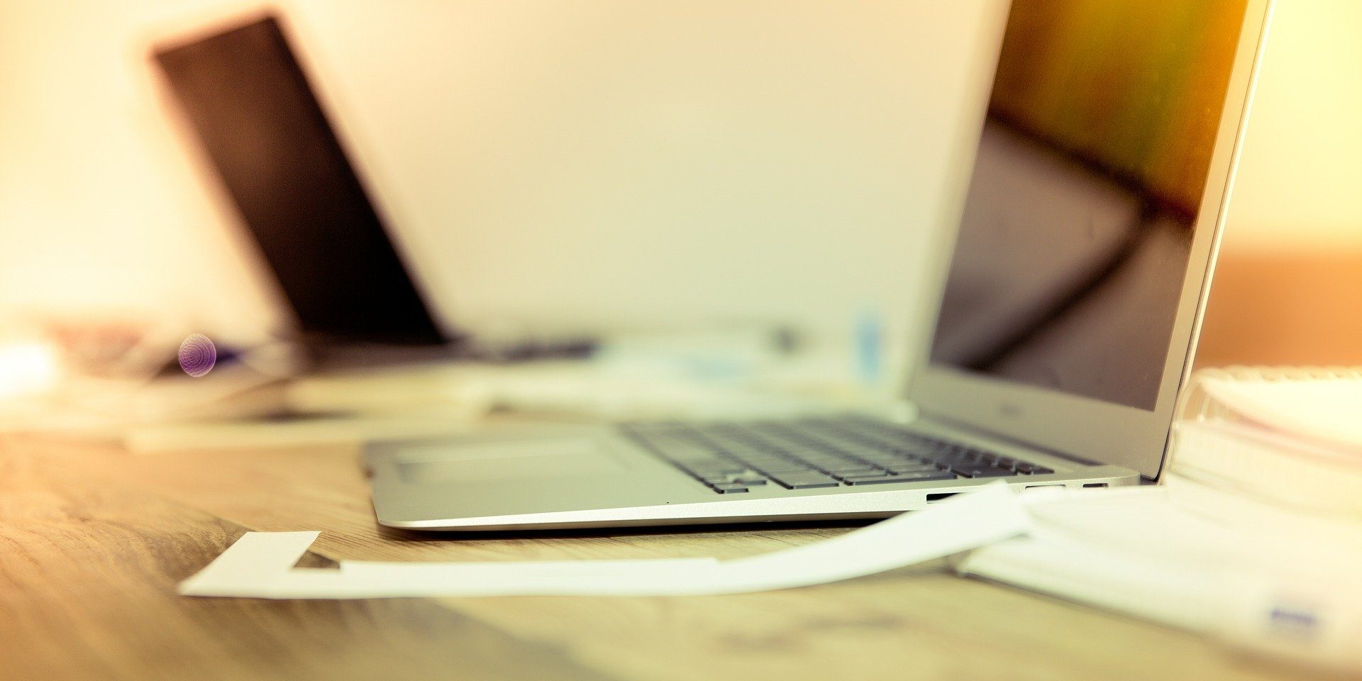 home-office-595476_1920