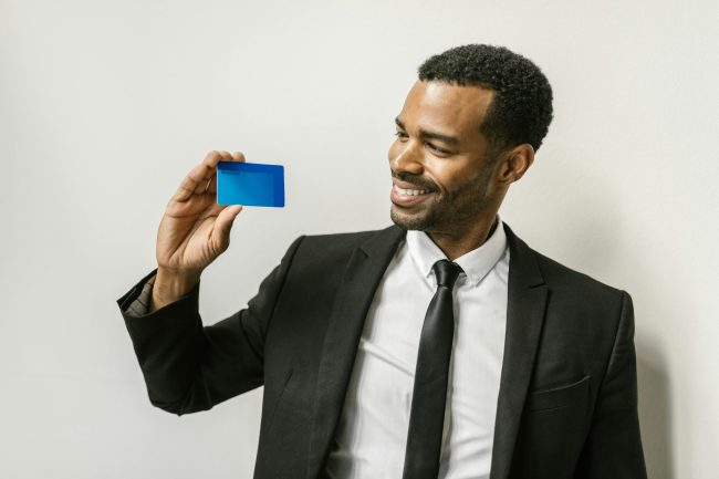 pexels-rdne-7821704 évolution rémunération cadres bancaires